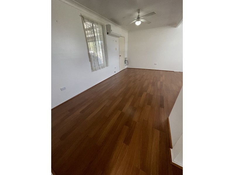 flat A/141 Reynolds Rd, Londonderry NSW 2753
