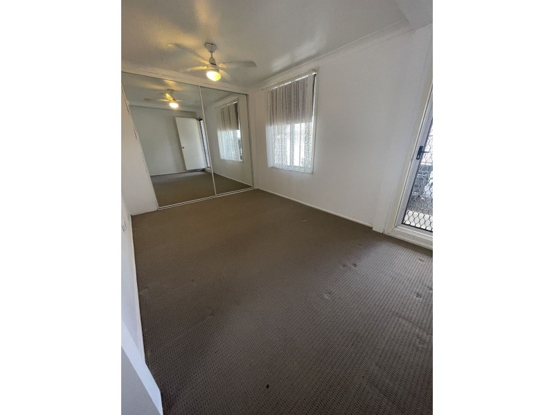 flat A/141 Reynolds Rd, Londonderry NSW 2753
