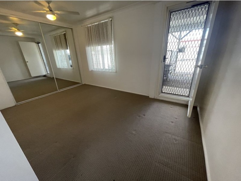 flat A/141 Reynolds Rd, Londonderry NSW 2753