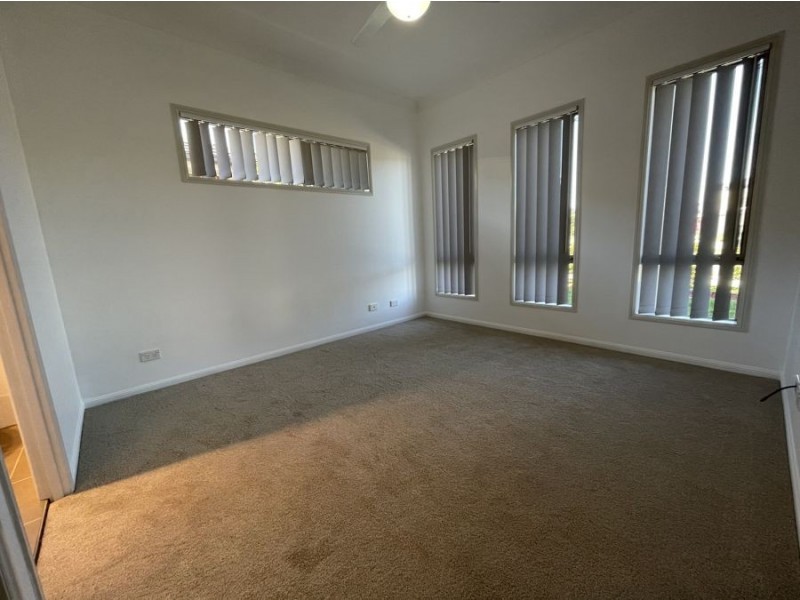 12 Norton St, Spring Farm NSW 2570