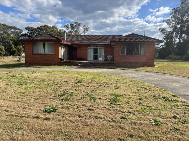 9 Church Street, Castlereagh NSW 2749