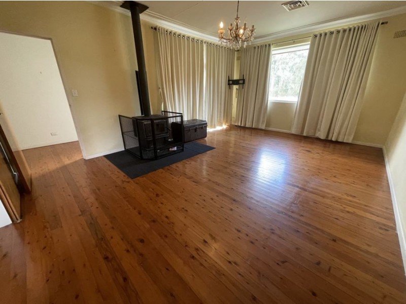 9 Church Street, Castlereagh NSW 2749