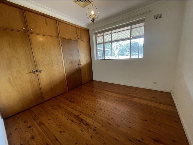 9 Church Street, Castlereagh NSW 2749