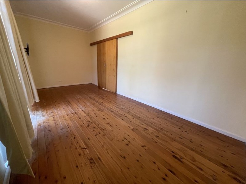 9 Church Street, Castlereagh NSW 2749