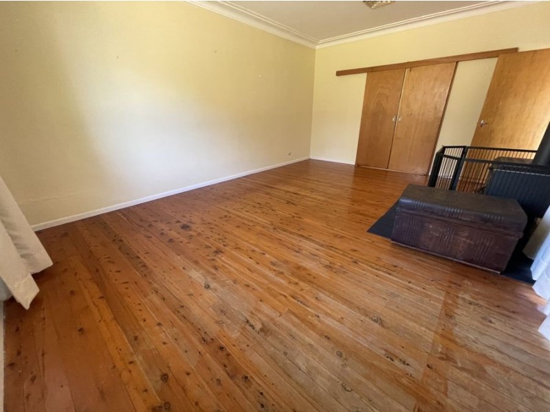 9 Church Street, Castlereagh NSW 2749