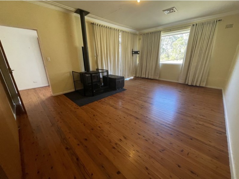 9 Church Street, Castlereagh NSW 2749