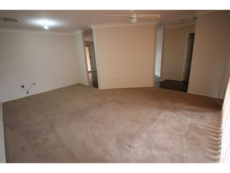 132 Goldmark Cres, Cranebrook NSW 2749