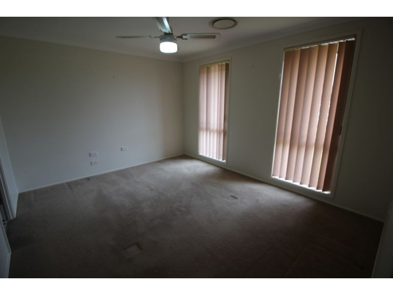 132 Goldmark Cres, Cranebrook NSW 2749