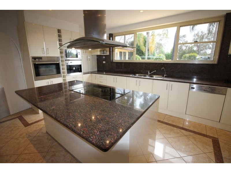 25 Laurence Rd, Londonderry NSW 2753