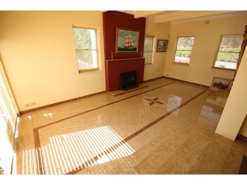 25 Laurence Rd, Londonderry NSW 2753