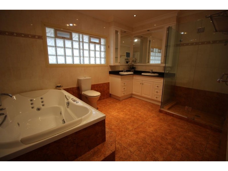 25 Laurence Rd, Londonderry NSW 2753