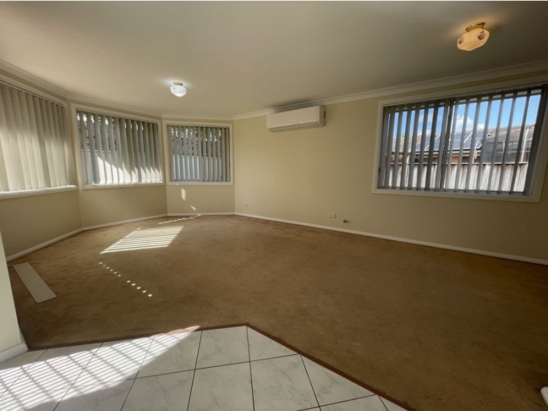 3 Tristan Close, Oakhurst NSW 2761