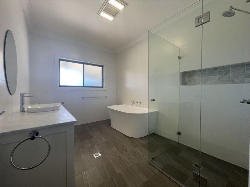 94 Tadmore Rd, Cranebrook NSW 2749