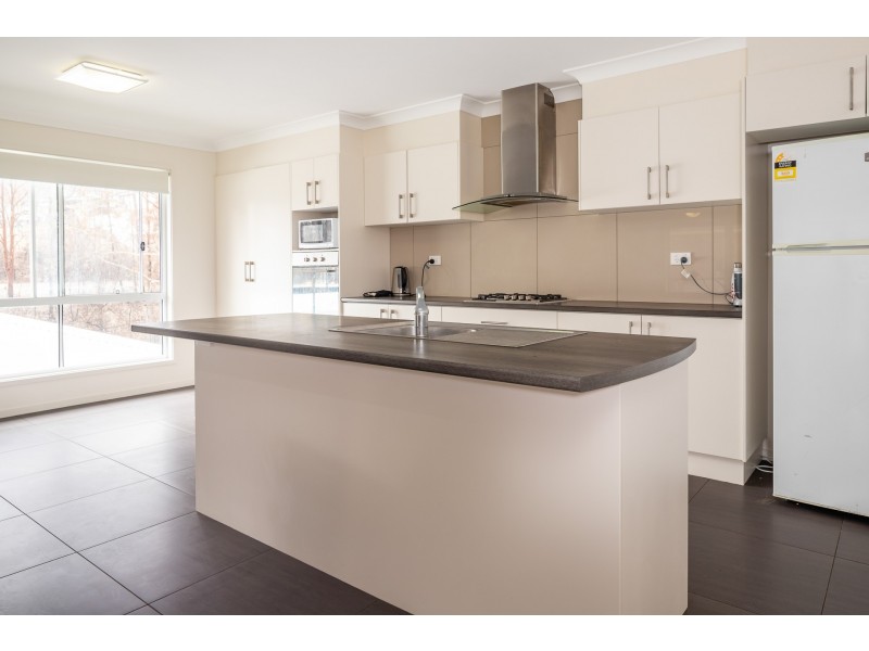 8A Elandra Place, Malua Bay NSW 2536