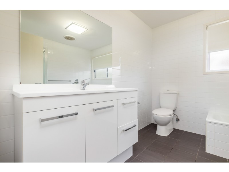 8A Elandra Place, Malua Bay NSW 2536