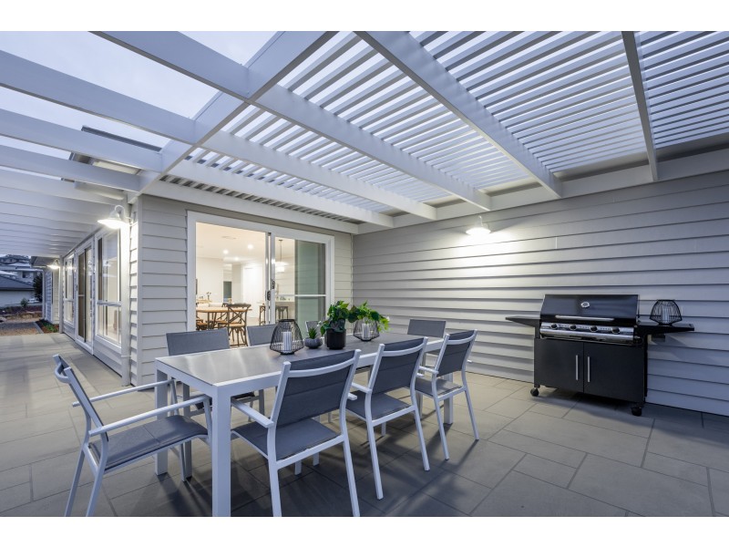 22 FREYCINET DRIVE, Sunshine Bay NSW 2536