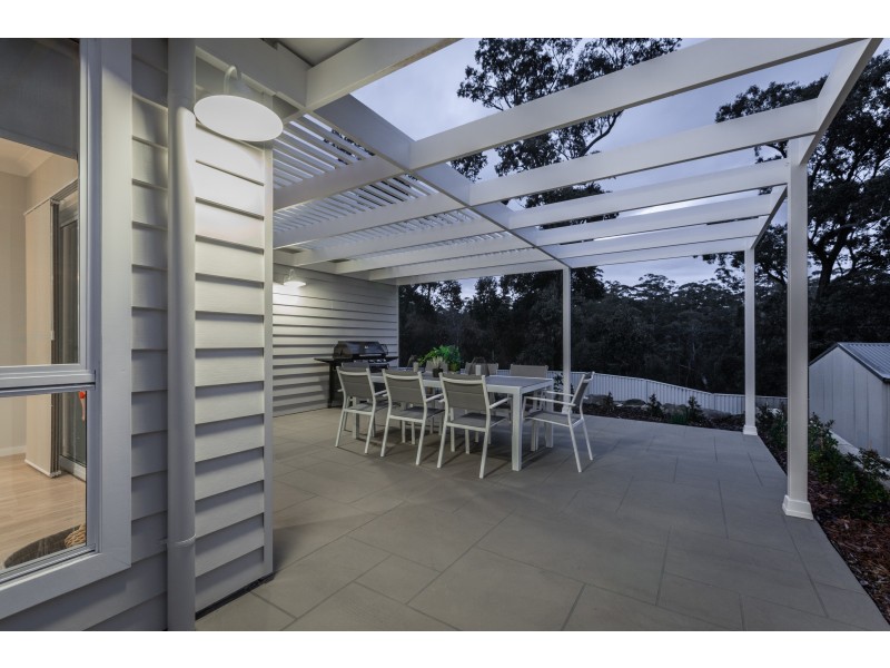 22 FREYCINET DRIVE, Sunshine Bay NSW 2536