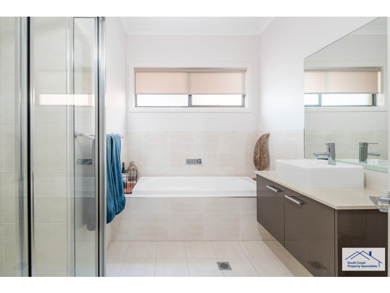 6 Mimosa Place, Malua Bay NSW 2536