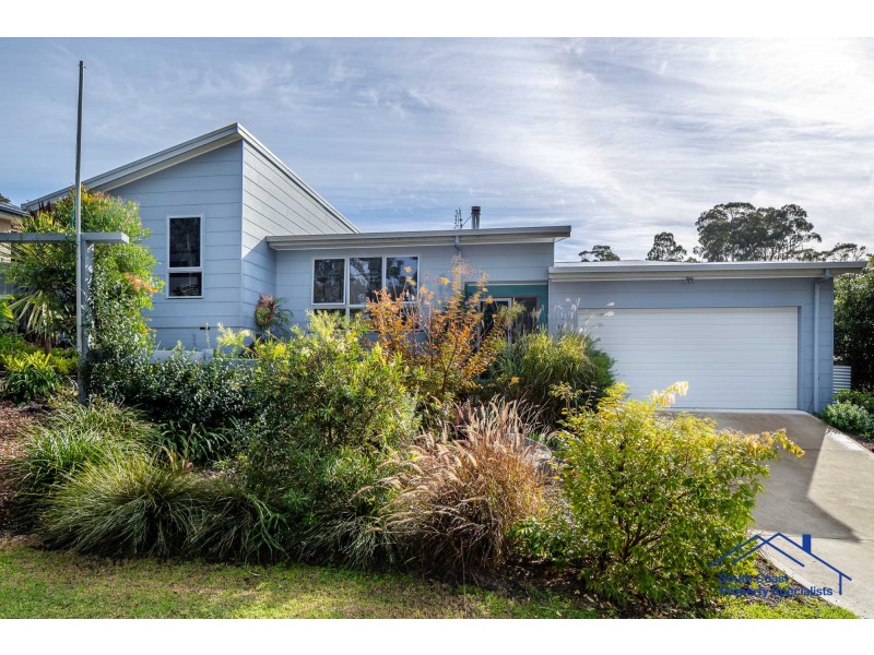 30 Bellbird Drive, Malua Bay NSW 2536
