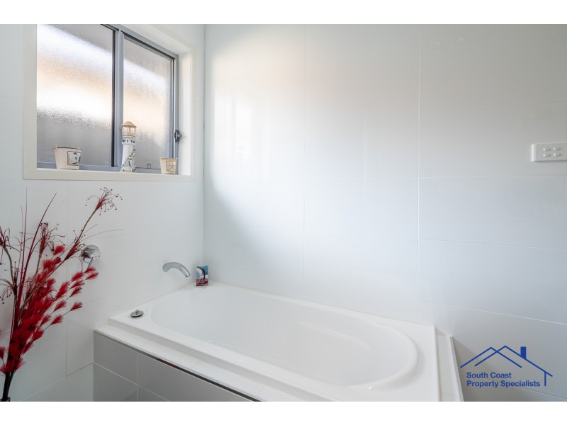 30 Bellbird Drive, Malua Bay NSW 2536