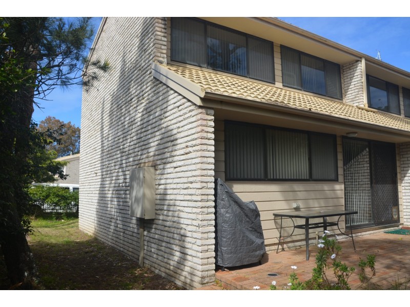 5/2 Massey Street, Broulee NSW 2537