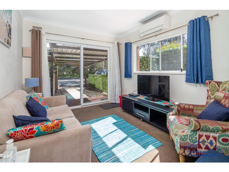 13 Larmer Close, Broulee NSW 2537