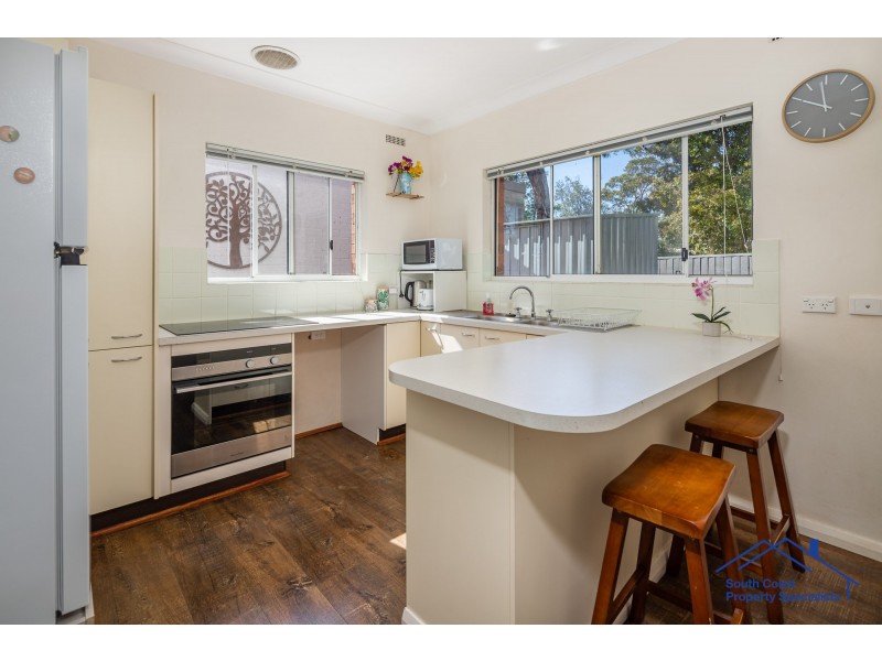 13 Larmer Close, Broulee NSW 2537