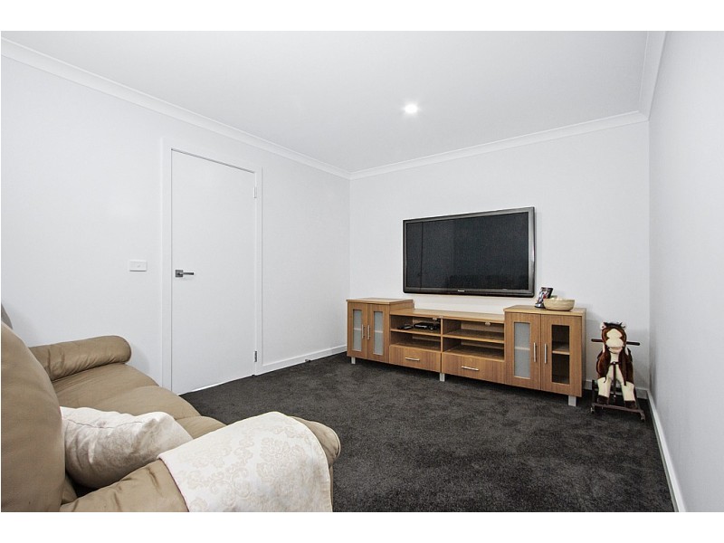 40 WENTWORTH AVENUE, Sunshine Bay NSW 2536