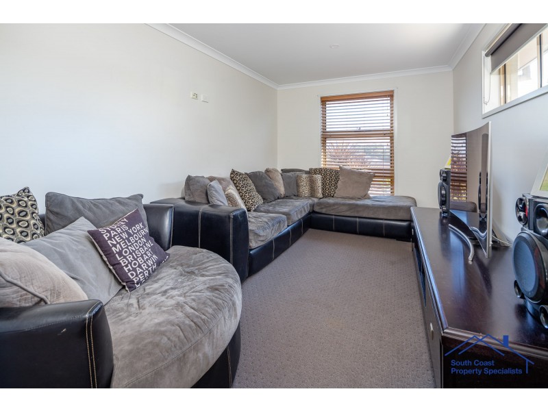 27 Wentworth Avenue, Sunshine Bay NSW 2536