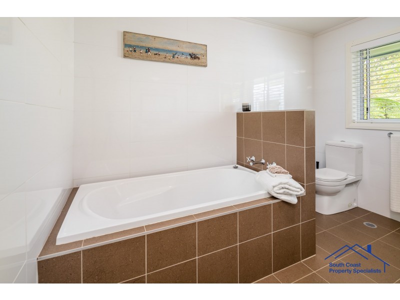 280 PERCY DAVIS DRIVE, Moruya NSW 2537