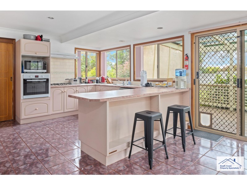 10 Currell Close, Malua Bay NSW 2536