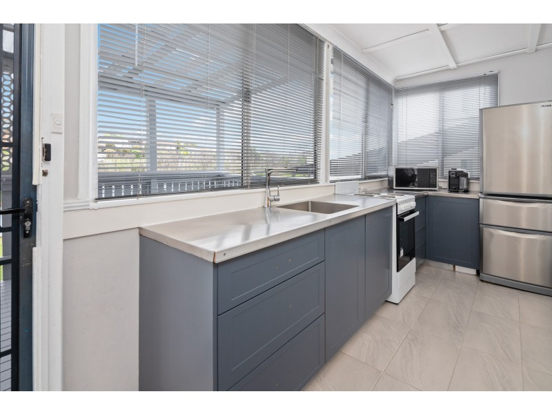 10 Wimbin Avenue, Malua Bay NSW 2536