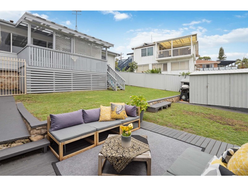 10 Wimbin Avenue, Malua Bay NSW 2536