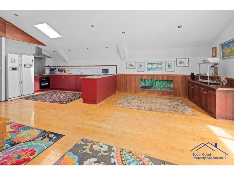 10 TALL TREES PLACE, Long Beach NSW 2536