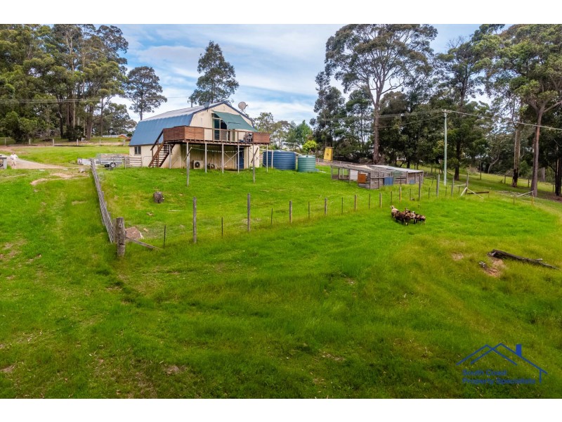 10 TALL TREES PLACE, Long Beach NSW 2536