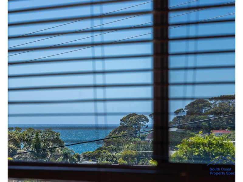 8 Yugura Street, Malua Bay NSW 2536