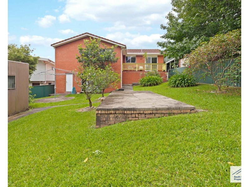 8 Yugura Street, Malua Bay NSW 2536