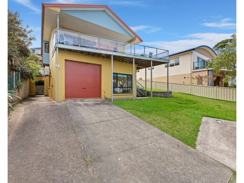 24 Tallawang Avenue, Malua Bay NSW 2536