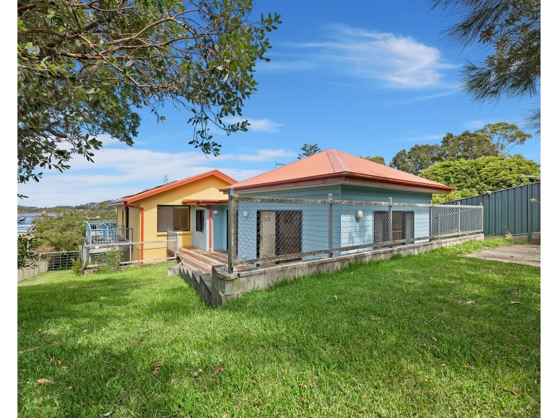 24 Tallawang Avenue, Malua Bay NSW 2536