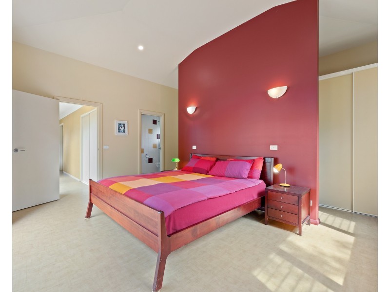 24 Tallawang Avenue, Malua Bay NSW 2536