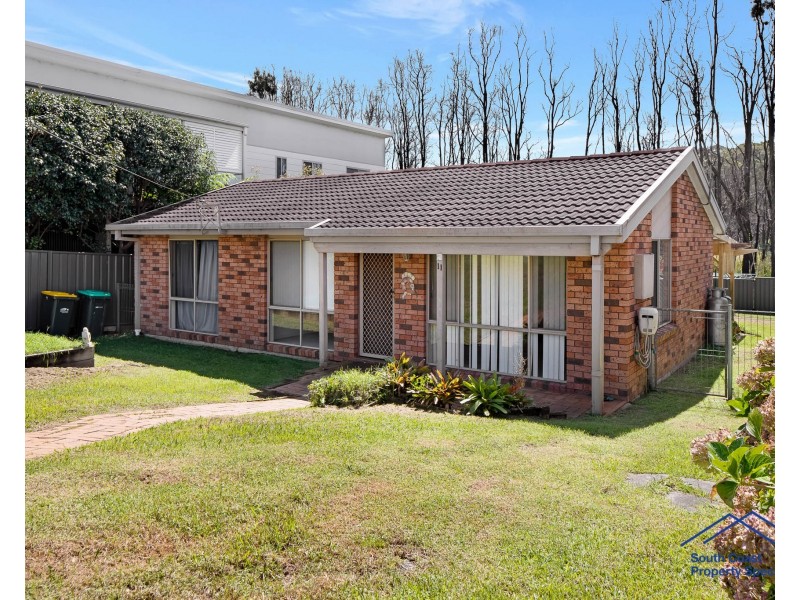 11 SYLVAN STREET, Malua Bay NSW 2536