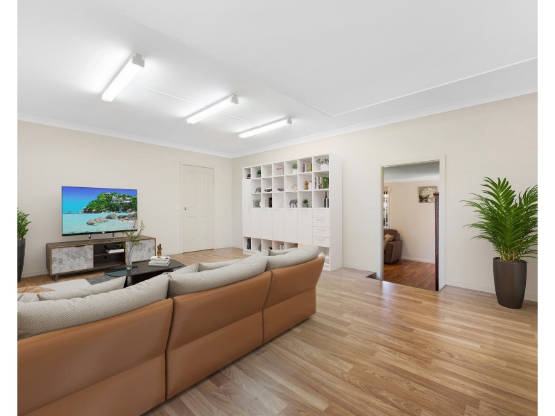 43 COOK AVENUE, Surf Beach NSW 2536
