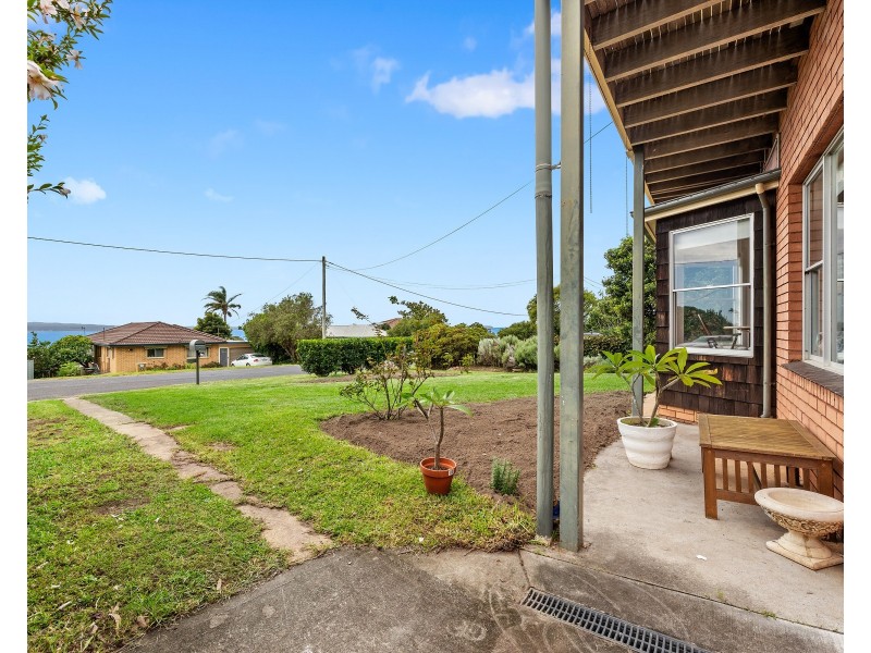 32 OCEAN ROAD, Batehaven NSW 2536