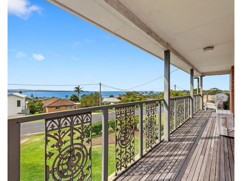 32 OCEAN ROAD, Batehaven NSW 2536