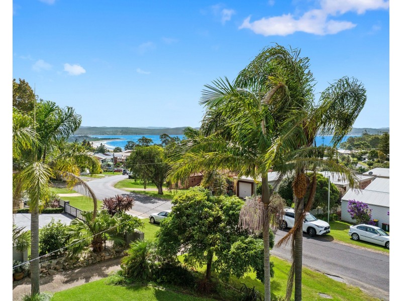 32 OCEAN ROAD, Batehaven NSW 2536