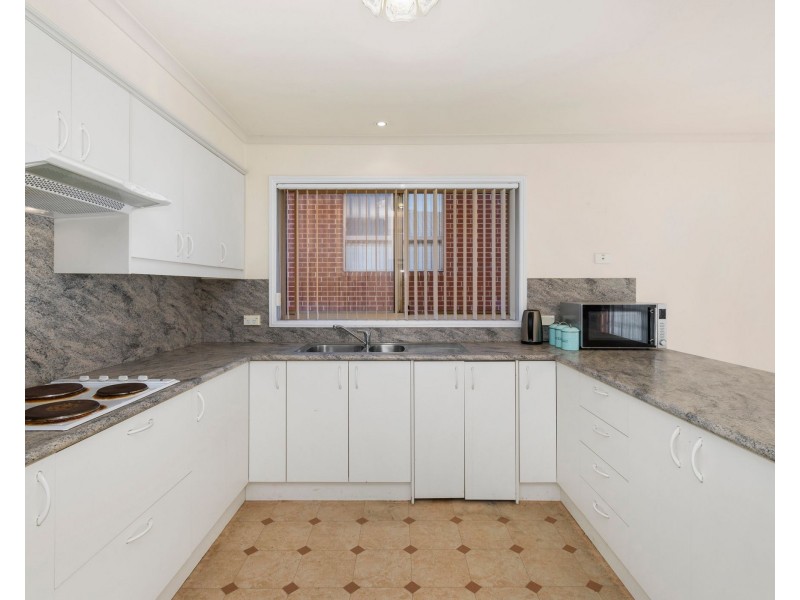 32 Surf Beach Avenue, Surf Beach NSW 2536