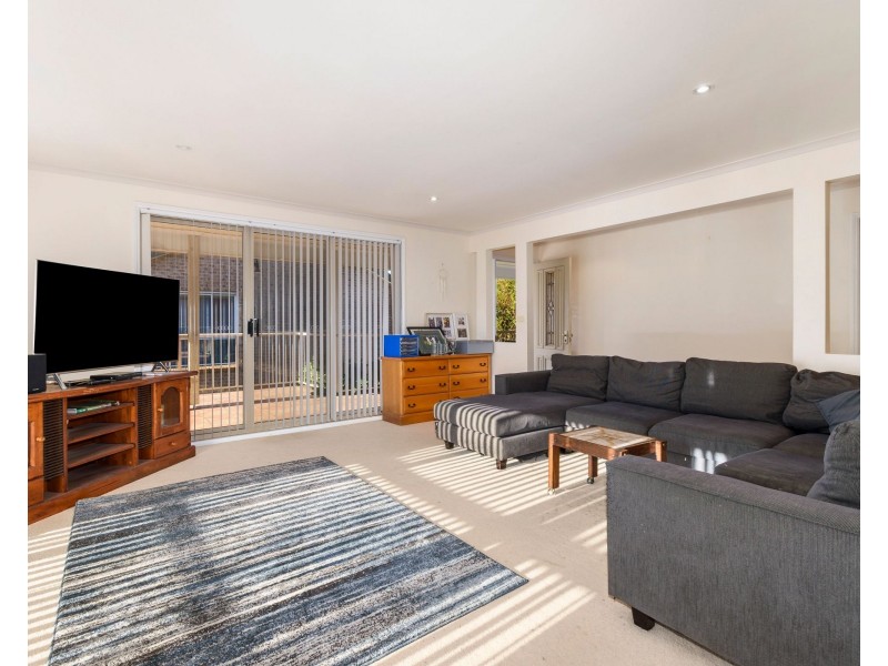 32 Surf Beach Avenue, Surf Beach NSW 2536