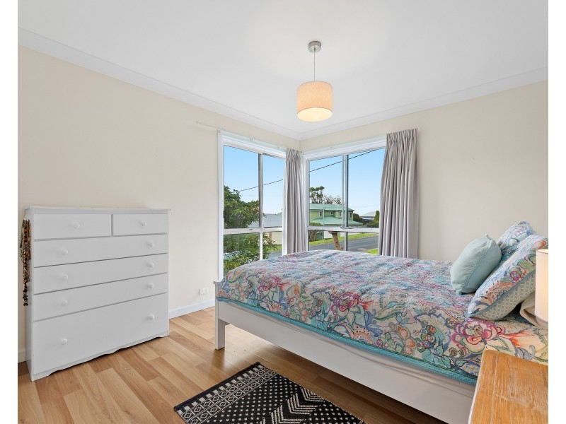 7 Iluka Avenue, Malua Bay NSW 2536