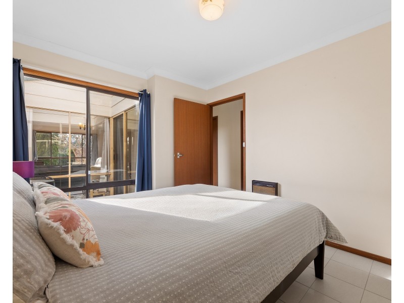 2/6 Eric Fenning Drive, Surf Beach NSW 2536