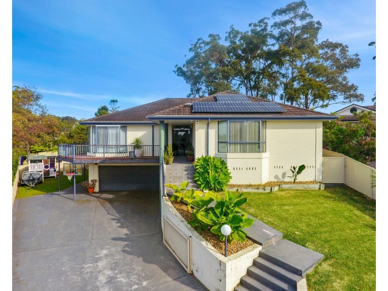 11 LAWSON PLACE, Sunshine Bay NSW 2536